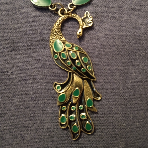 3 for💲25🌟 Peacock 🦚 necklace Antique-Brass & Green enamel bird - Picture 4 of 7